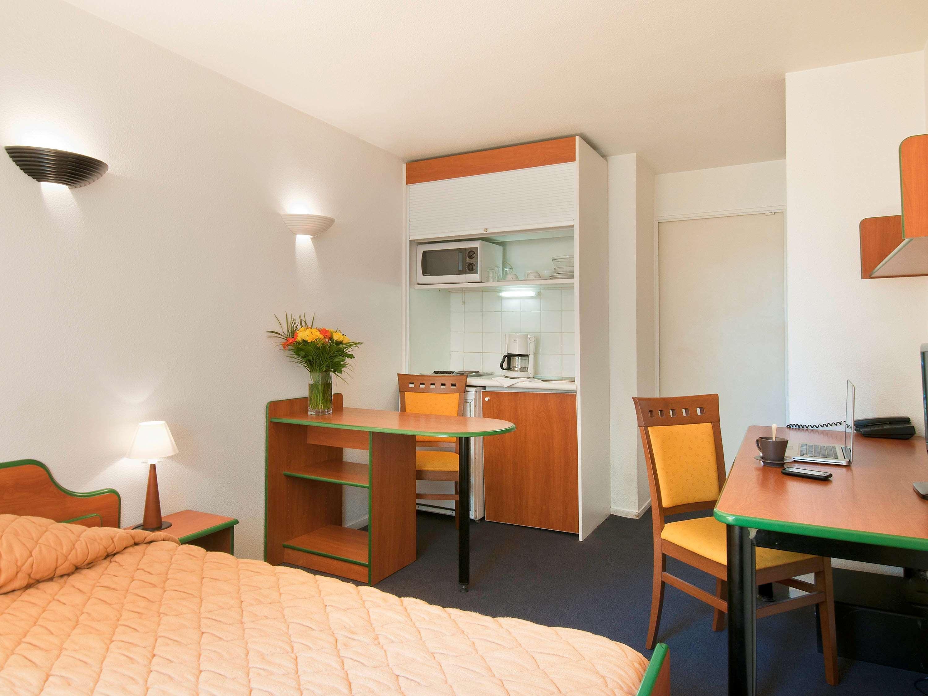 Aparthotel Adagio Access La Defense - Leonard De Vinci Courbevoie Dış mekan fotoğraf