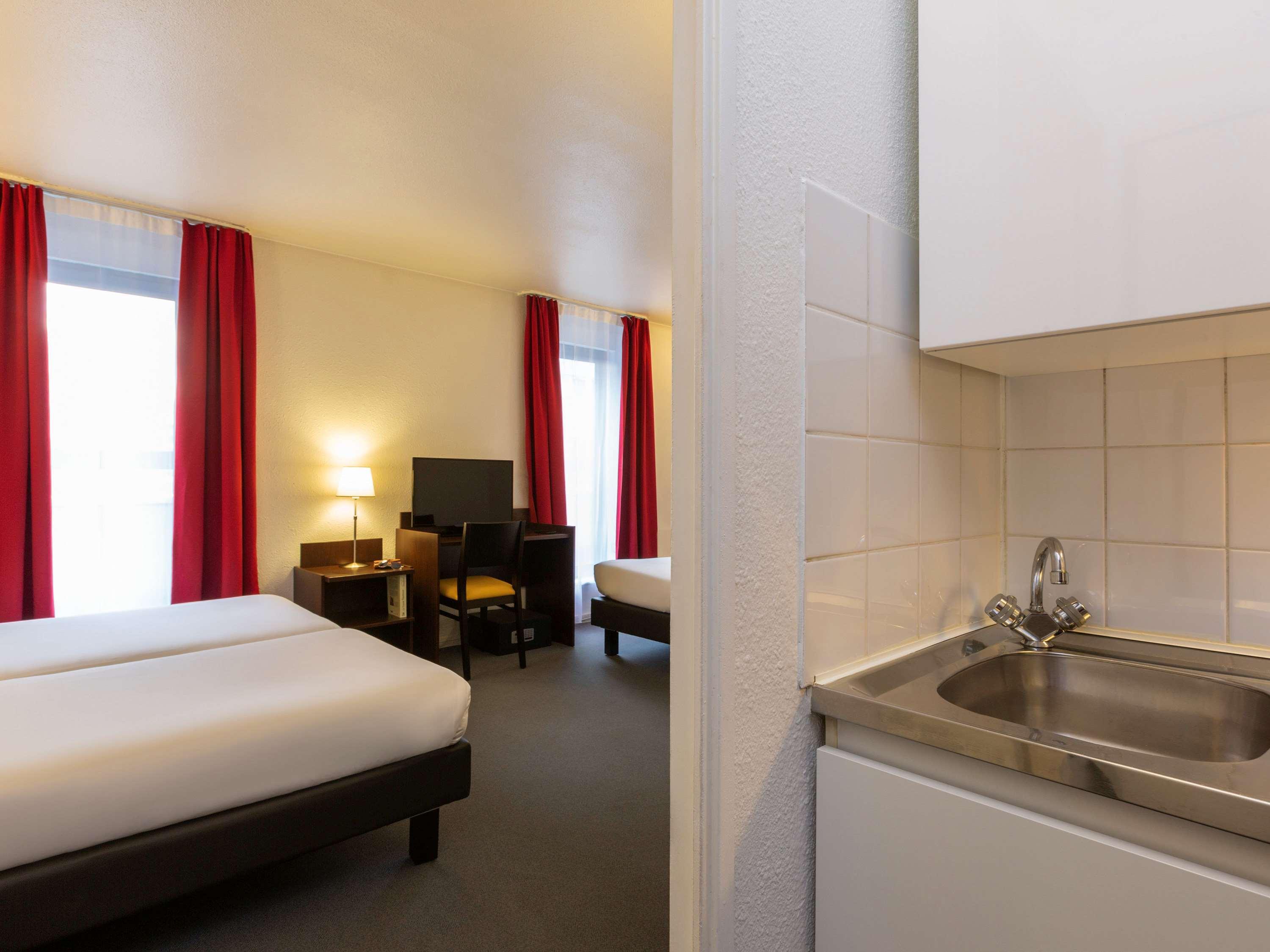 Aparthotel Adagio Access La Defense - Leonard De Vinci Courbevoie Dış mekan fotoğraf