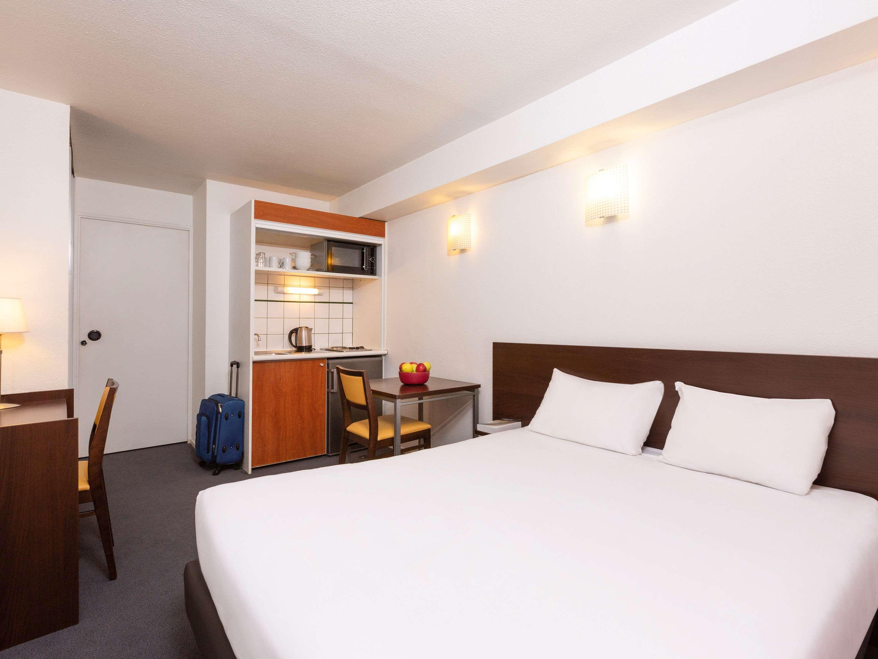 Aparthotel Adagio Access La Defense - Leonard De Vinci Courbevoie Dış mekan fotoğraf