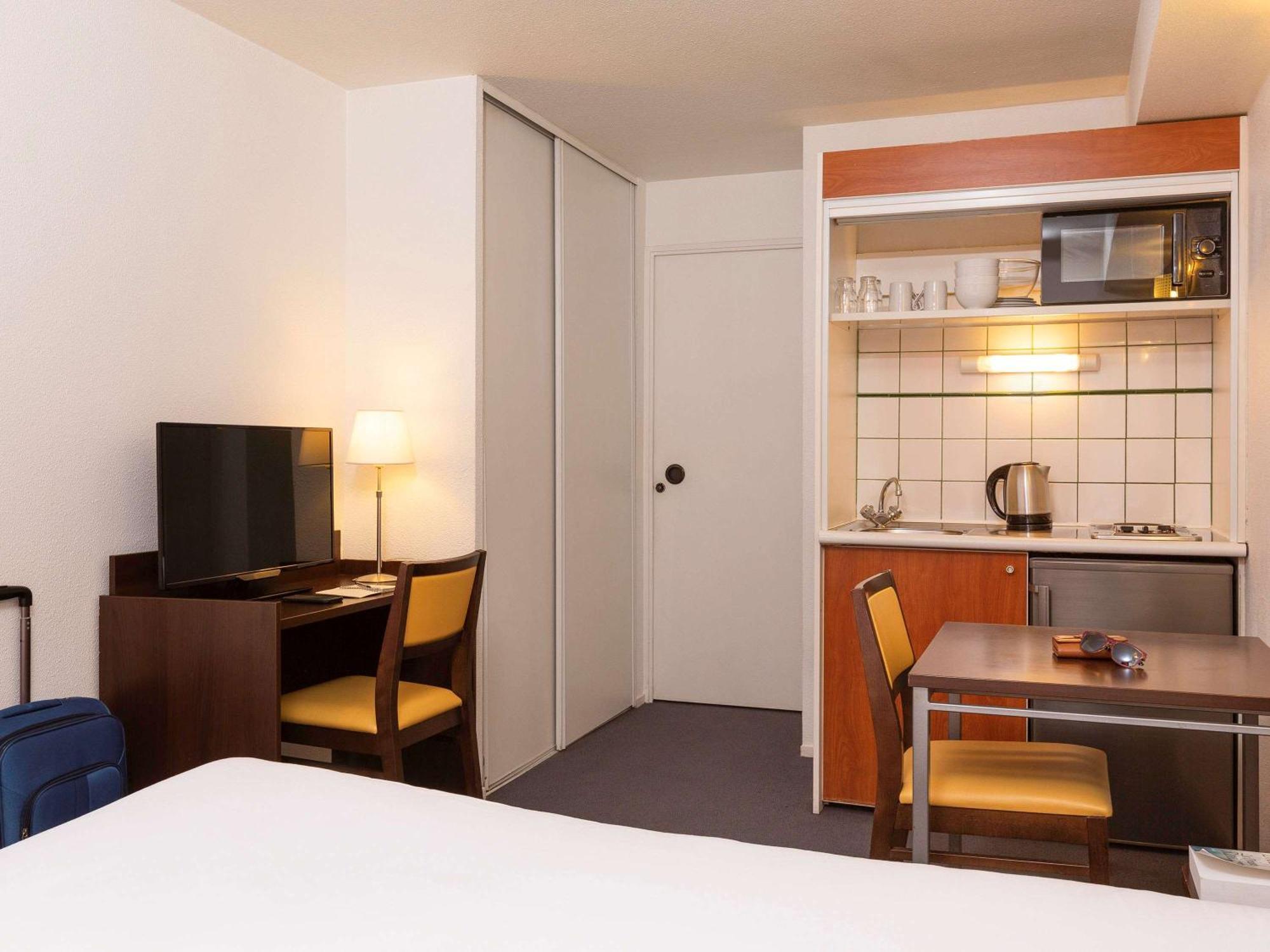 Aparthotel Adagio Access La Defense - Leonard De Vinci Courbevoie Dış mekan fotoğraf