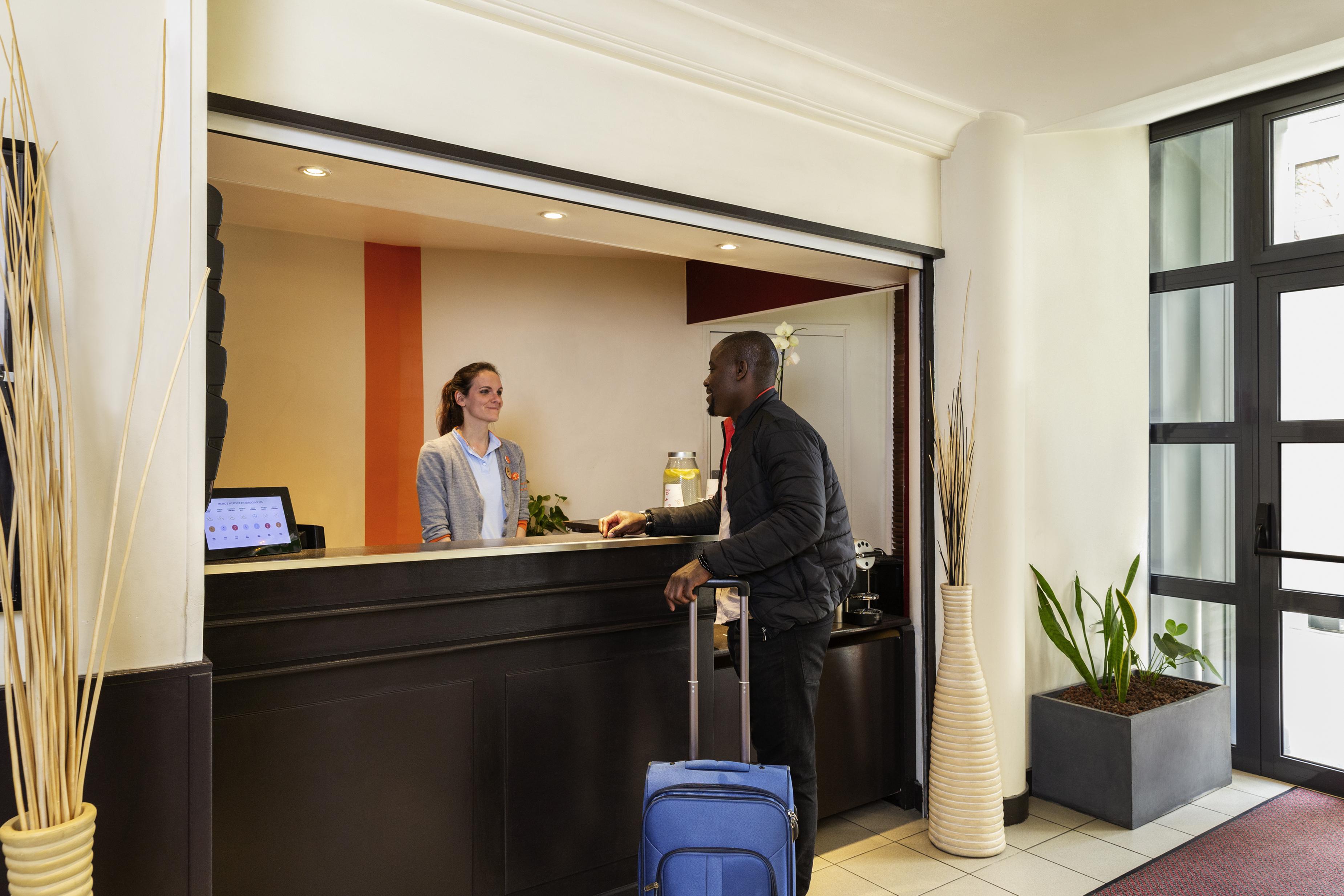 Aparthotel Adagio Access La Defense - Leonard De Vinci Courbevoie Dış mekan fotoğraf
